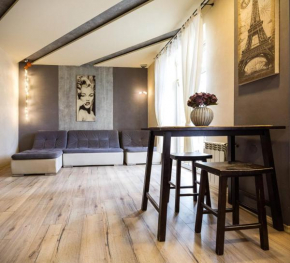 Kyiv Paris Apartment